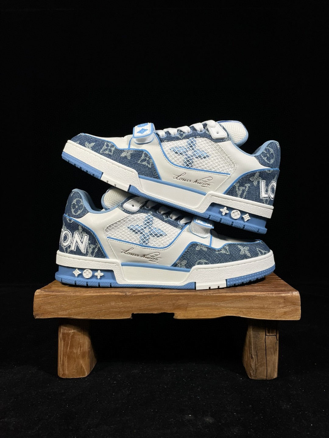 Louis Vuitton 路易威登 Trainer 魔术贴 蓝白 低筒 休闲鞋 板鞋 男鞋 女鞋 1A9ZI6