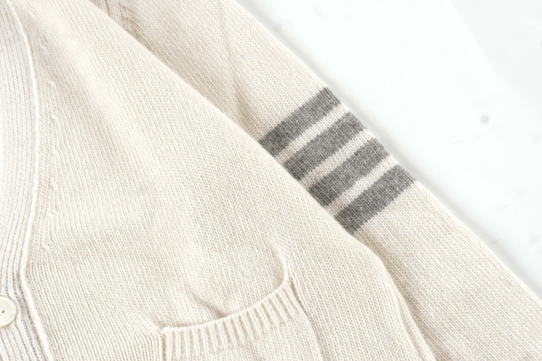Thom Browne 21FW 四条纹单排扣羊毛衫米白色 针织衫 开衫 毛衣 外套 长袖 男女同款 