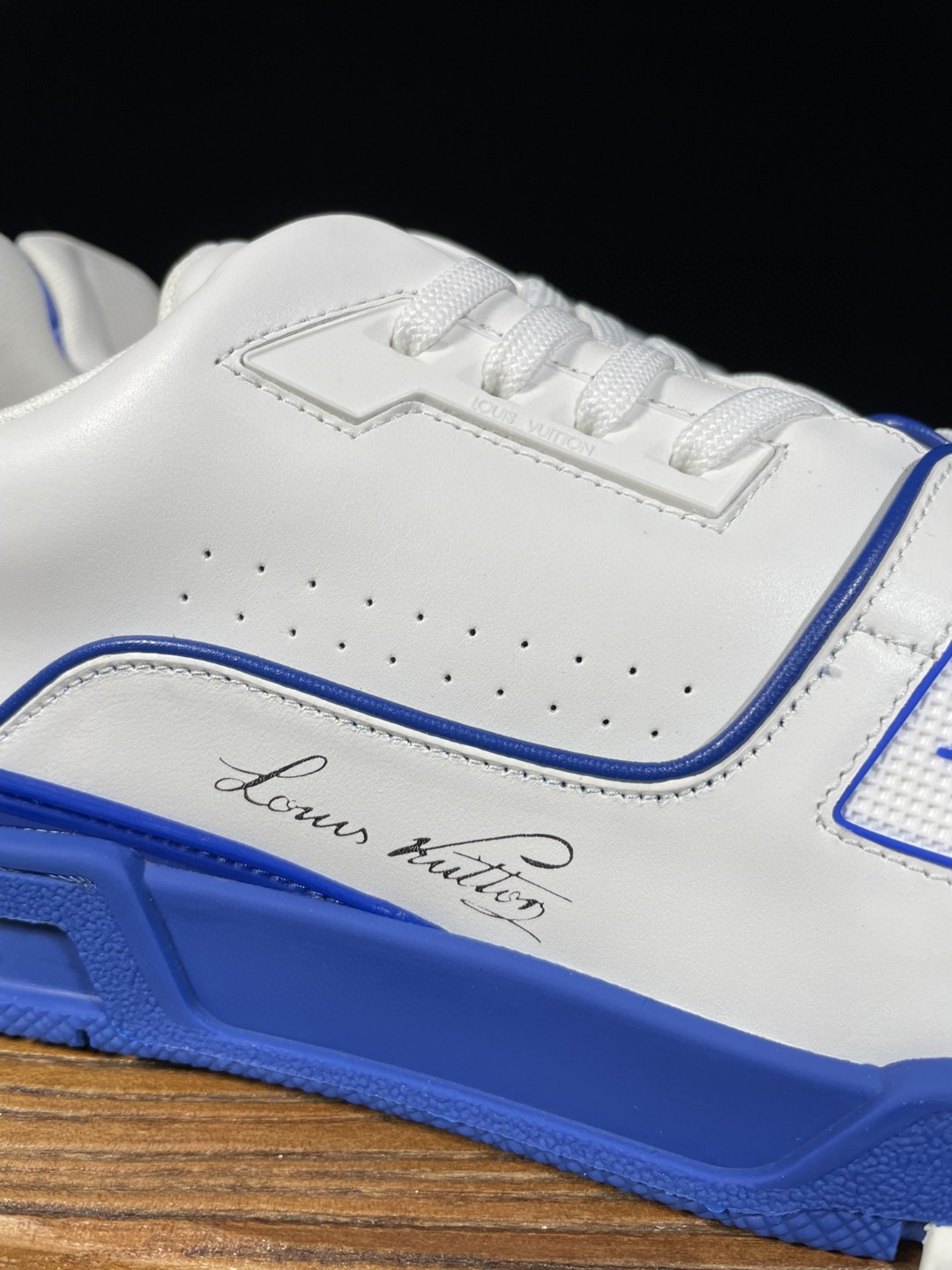 Louis Vuitton 路易威登 Trainer 白蓝 低筒 休闲鞋 板鞋 运动鞋 男鞋 女鞋 1A8SJN