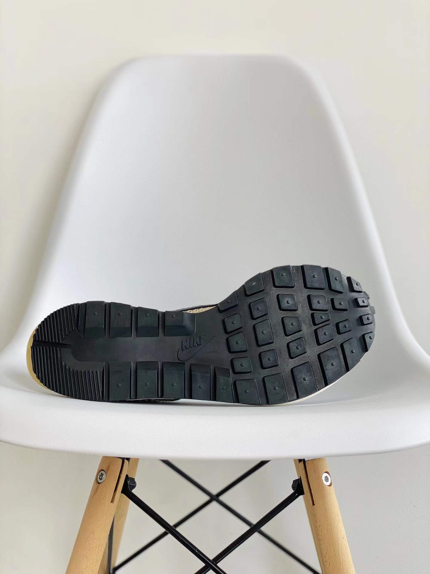 Sacai 3.0 VaporWaffle String Villain 酒红 低筒 华夫鞋 增高男女鞋 结构解构鞋 复古休闲鞋  DD3035-200