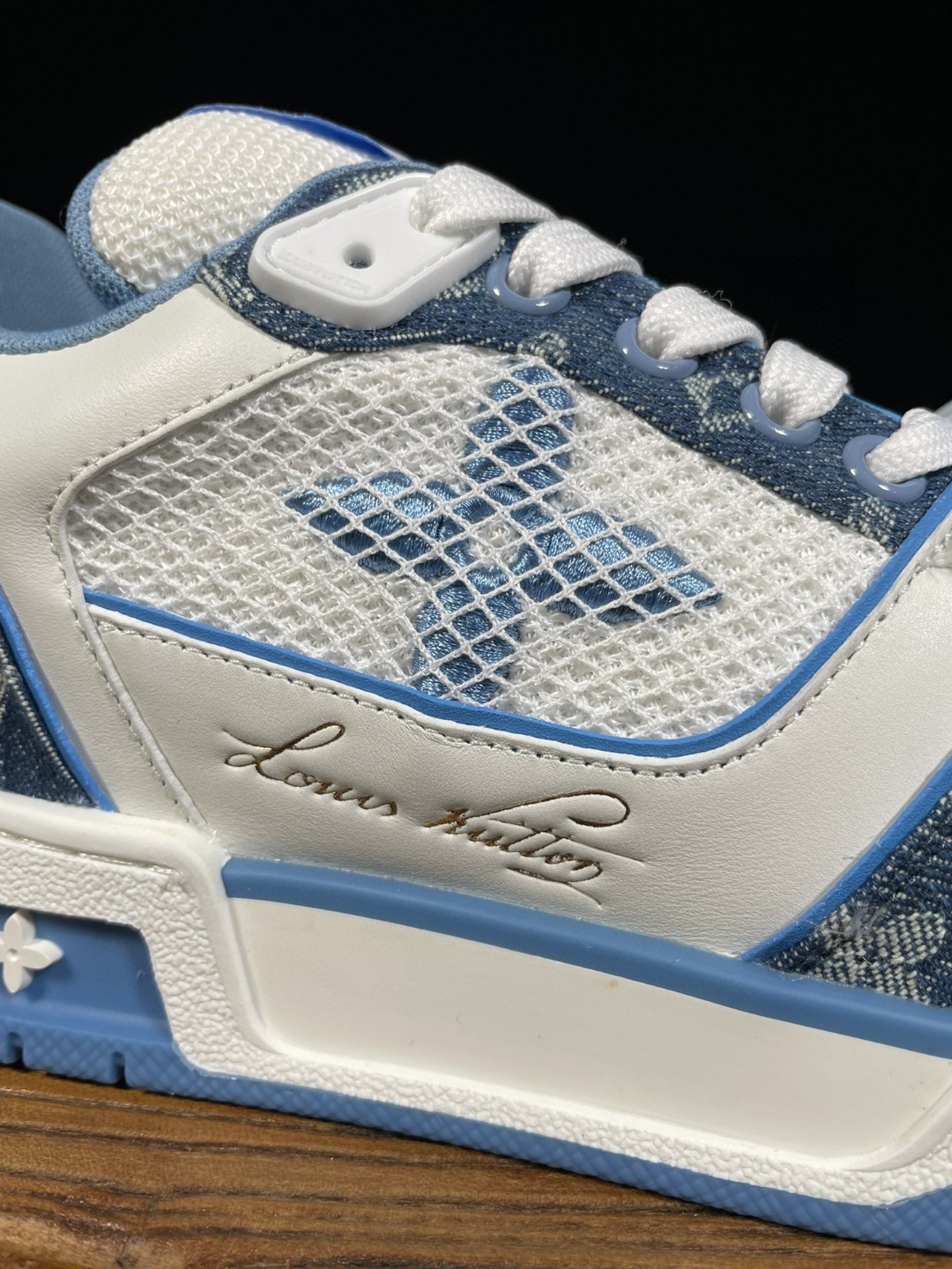 Louis Vuitton 路易威登 Trainer 魔术贴 蓝白 低筒 休闲鞋 板鞋 男鞋 女鞋 1A9ZI6