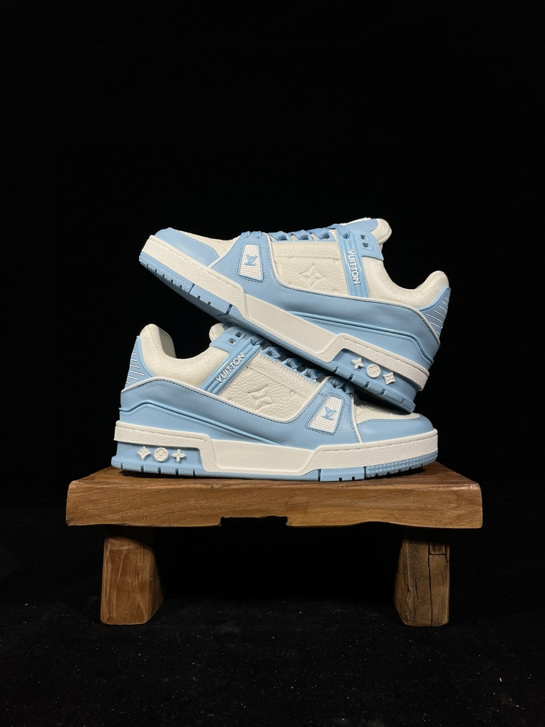 Louis Vuitton 路易威登 Trainer 白蓝 低筒 休闲鞋 板鞋 运动鞋 男鞋 女鞋 