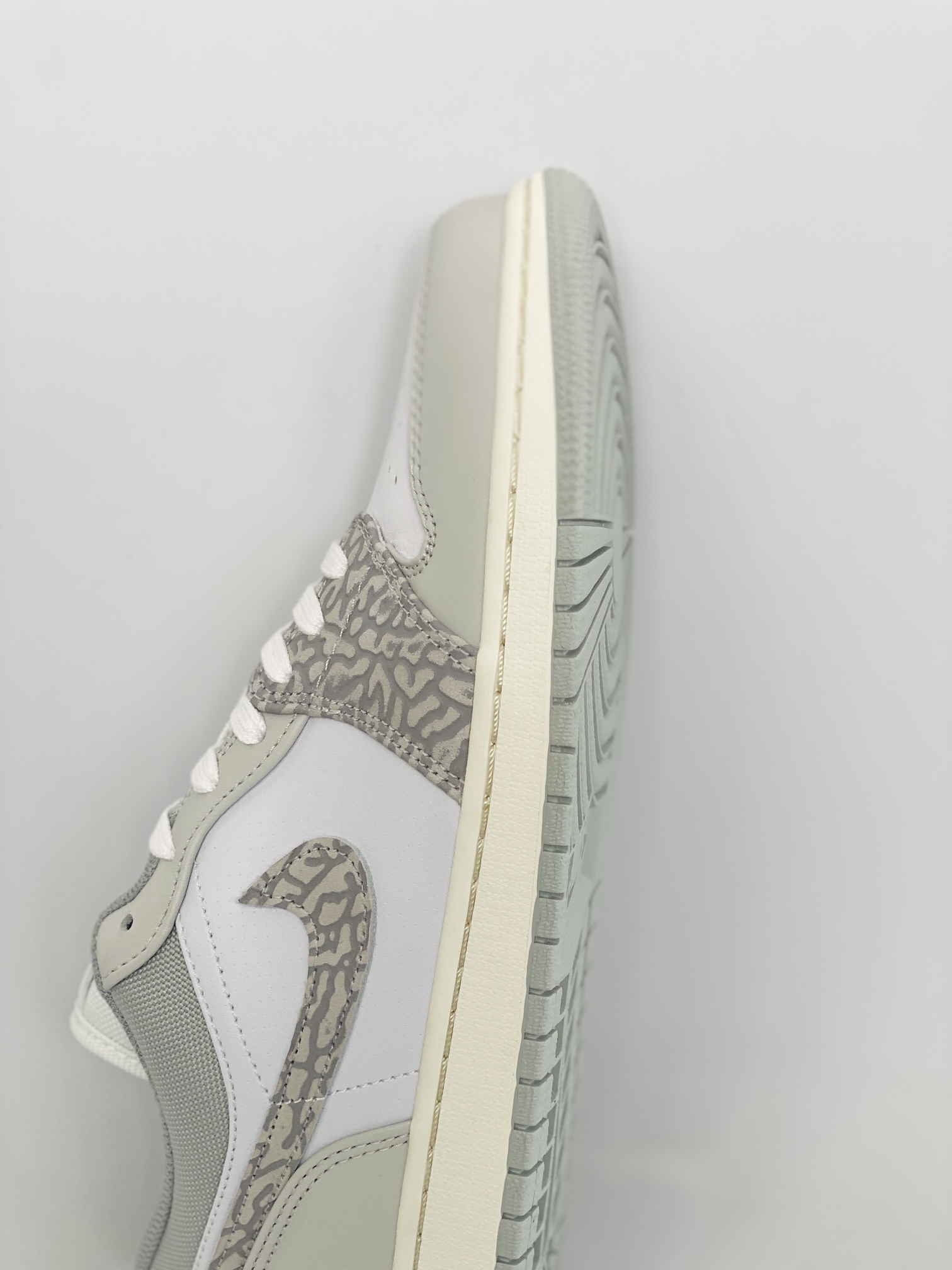 Air Jordan 1 Low AJ1 PRM Elephant Print 柏林限定 白灰 爆裂纹 低筒 休閒鞋 板鞋 男鞋 女鞋 DH4269-100