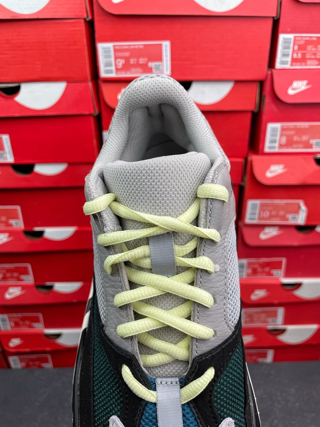 adidas originals Yeezy 700 Wave Runner 反光 黑灰蓝 低筒 休闲鞋 运动鞋 老爹鞋 男鞋 女鞋 B75571