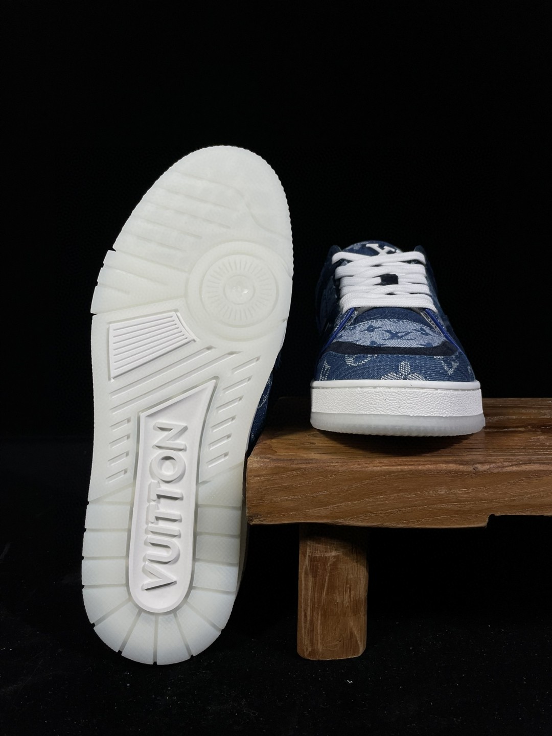 Louis Vuitton 路易威登 Trainer 蓝色 低筒 休闲鞋 板鞋 运动鞋 男鞋 女鞋 1A7S54