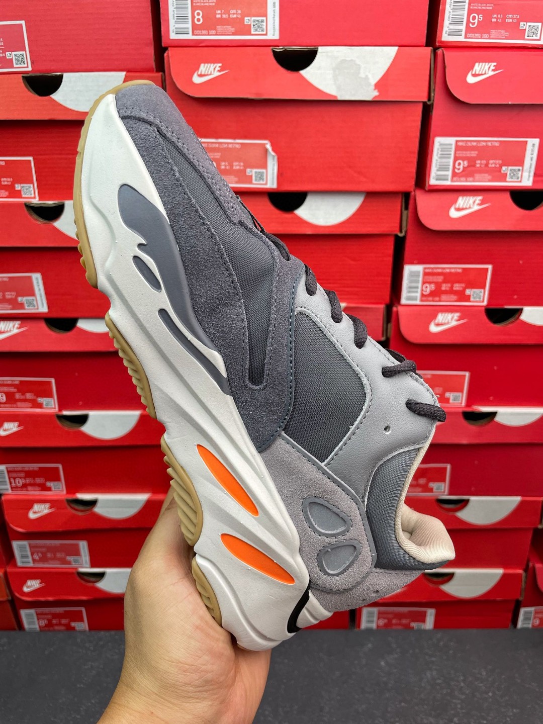 adidas originals Yeezy Boost 700  Magnet 水泥灰 低筒 休闲鞋 运动鞋 老爹鞋 男鞋 女鞋 FV9922