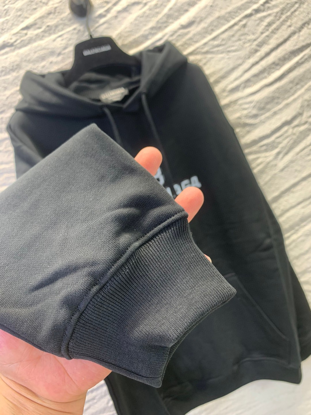 Balenciaga Bb Pixel 字母Logo 黑色 连帽卫衣 套头卫衣 长袖 秋冬 男女同款 578135TKVI81070