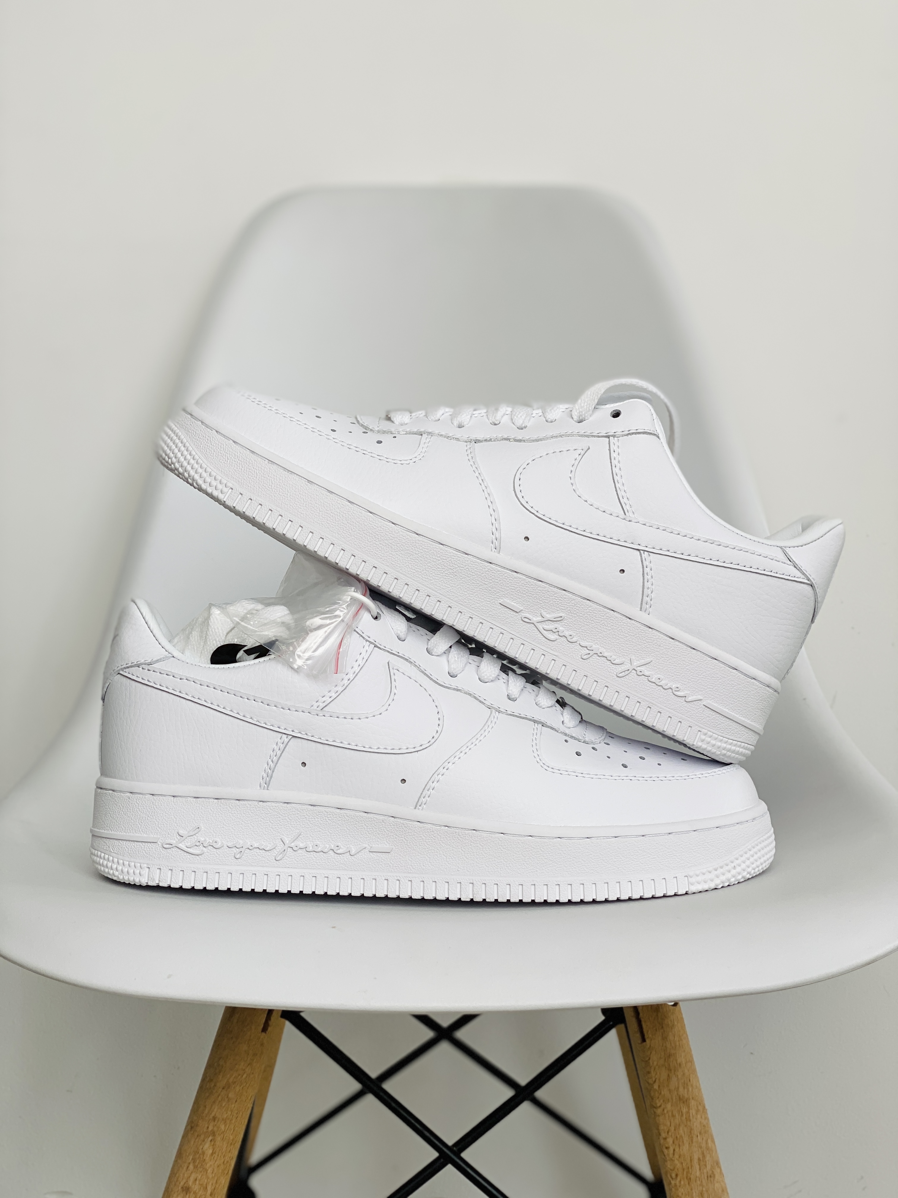 NOCTA Air Force 1 Low Certifled Lover Boy 纯白 低筒 空军一号 休闲鞋 板鞋 男鞋 女鞋 CZ8065-100