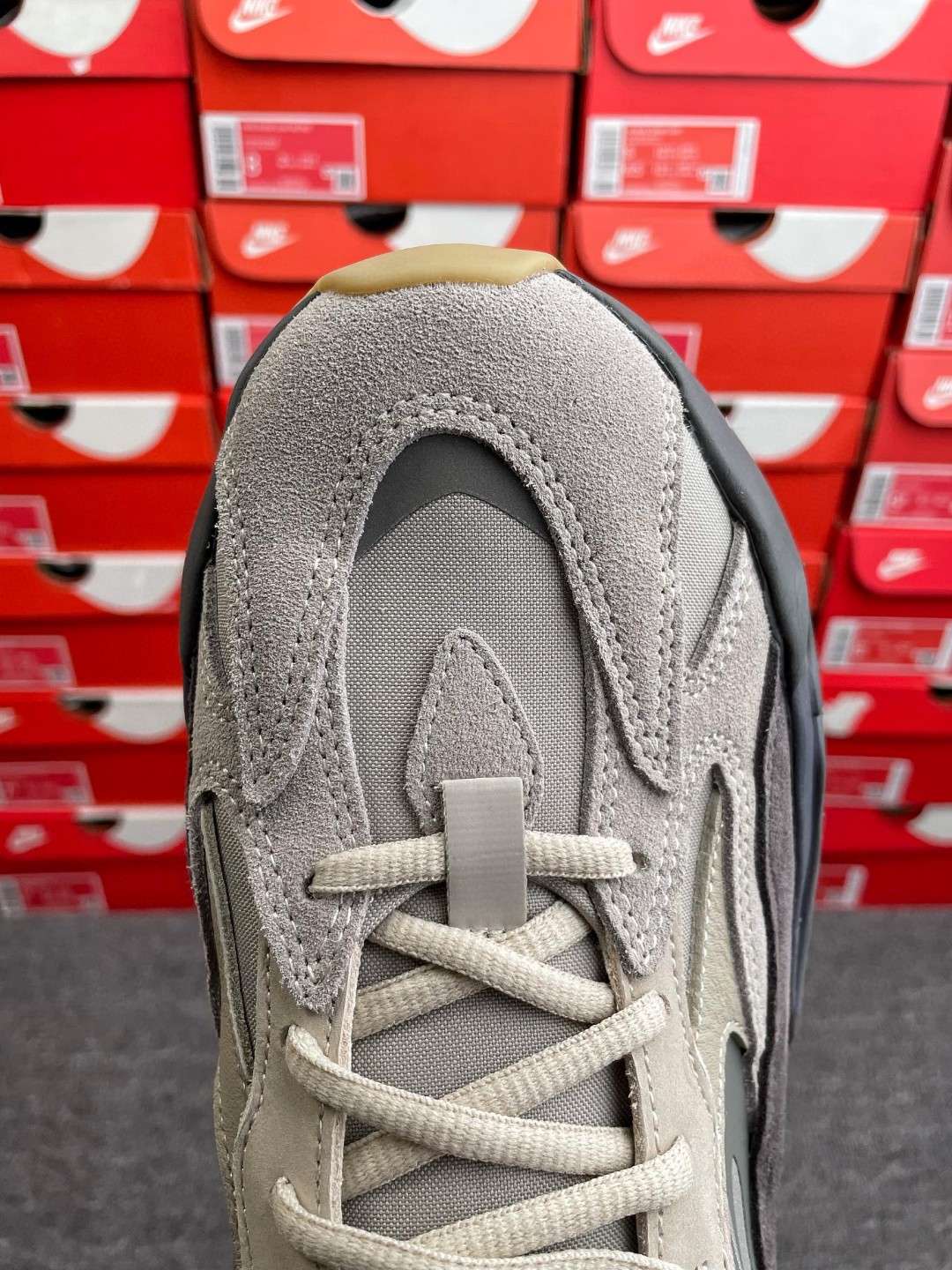adidas originals Yeezy Boost 700V2  Tephra 火山棕灰色 低筒 休闲鞋 运动鞋 老爹鞋 男鞋 女鞋 FU7914