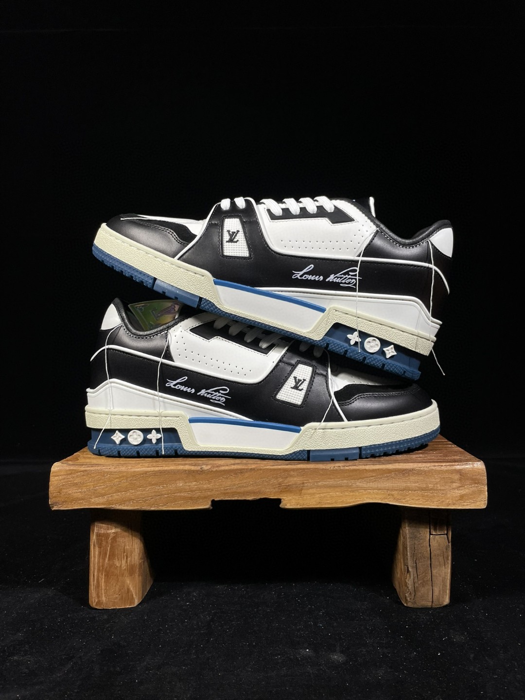 Louis Vuitton 路易威登 Trainer 蓝黑 低筒 休闲鞋 板鞋 运动鞋 男鞋 女鞋 1A8Q7L