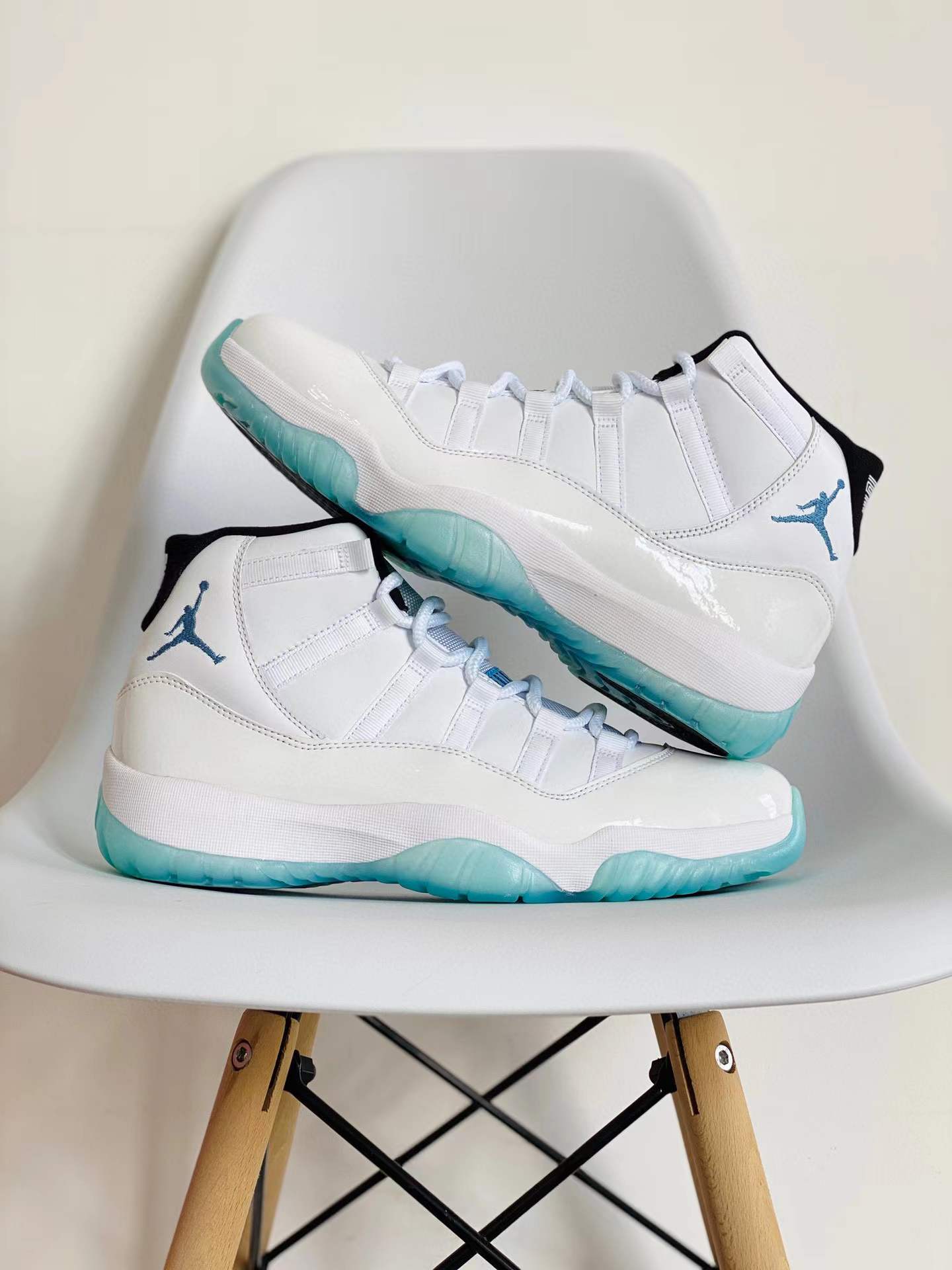 Aj11 legend blue best sale