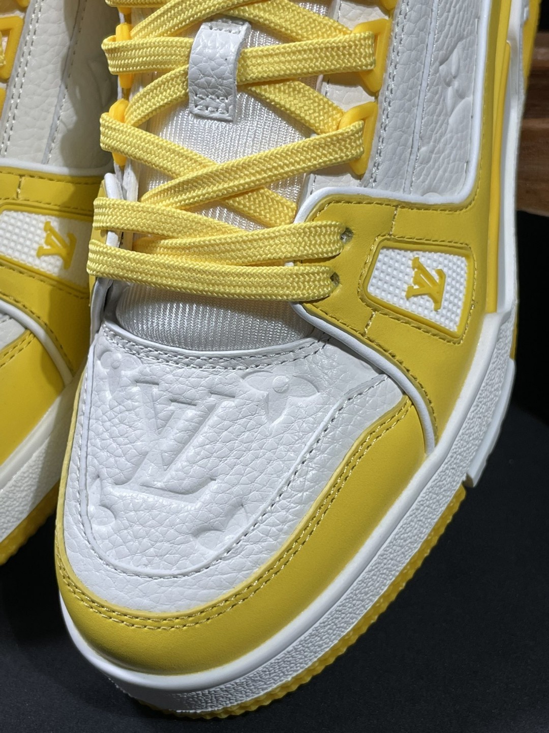 Louis Vuitton 路易威登 Trainer 白黄 低筒 休闲鞋 板鞋 运动鞋 男鞋 女鞋 