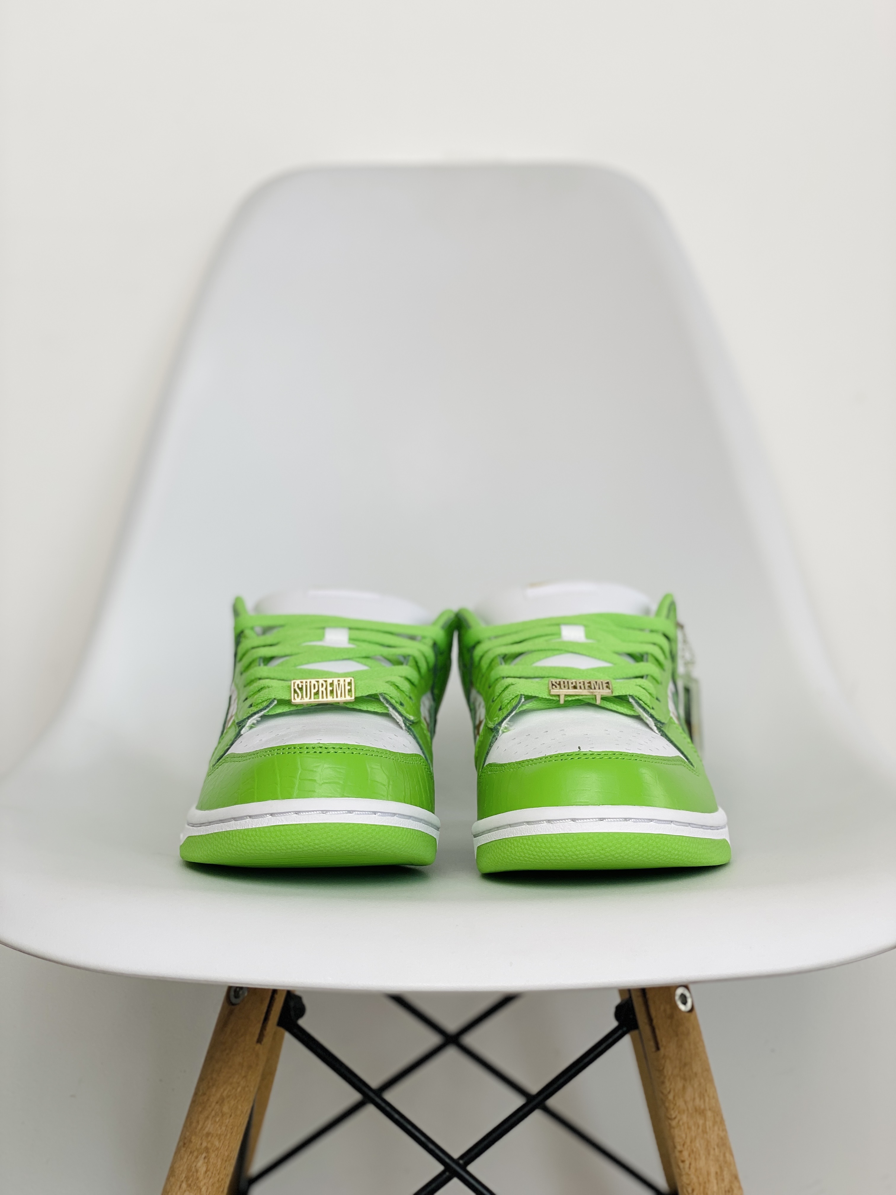 Supreme x SB Dunk Low Mean Green 联名 白金绿 低筒 复古板鞋 休闲鞋 男鞋 女鞋 DH3228-101