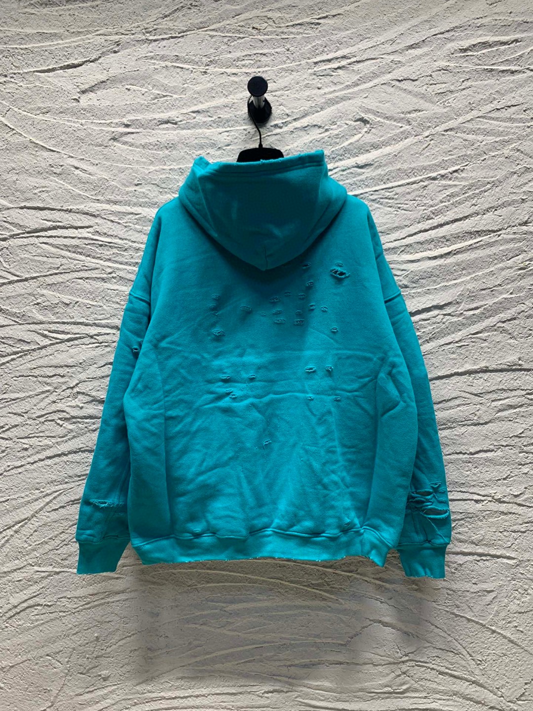 Balenciaga 巴黎世家 SS22 Destroyed Logo印花 破洞 天蓝色 连帽卫衣 套头卫衣 长袖 秋冬 男女同款 659403TKVB64661