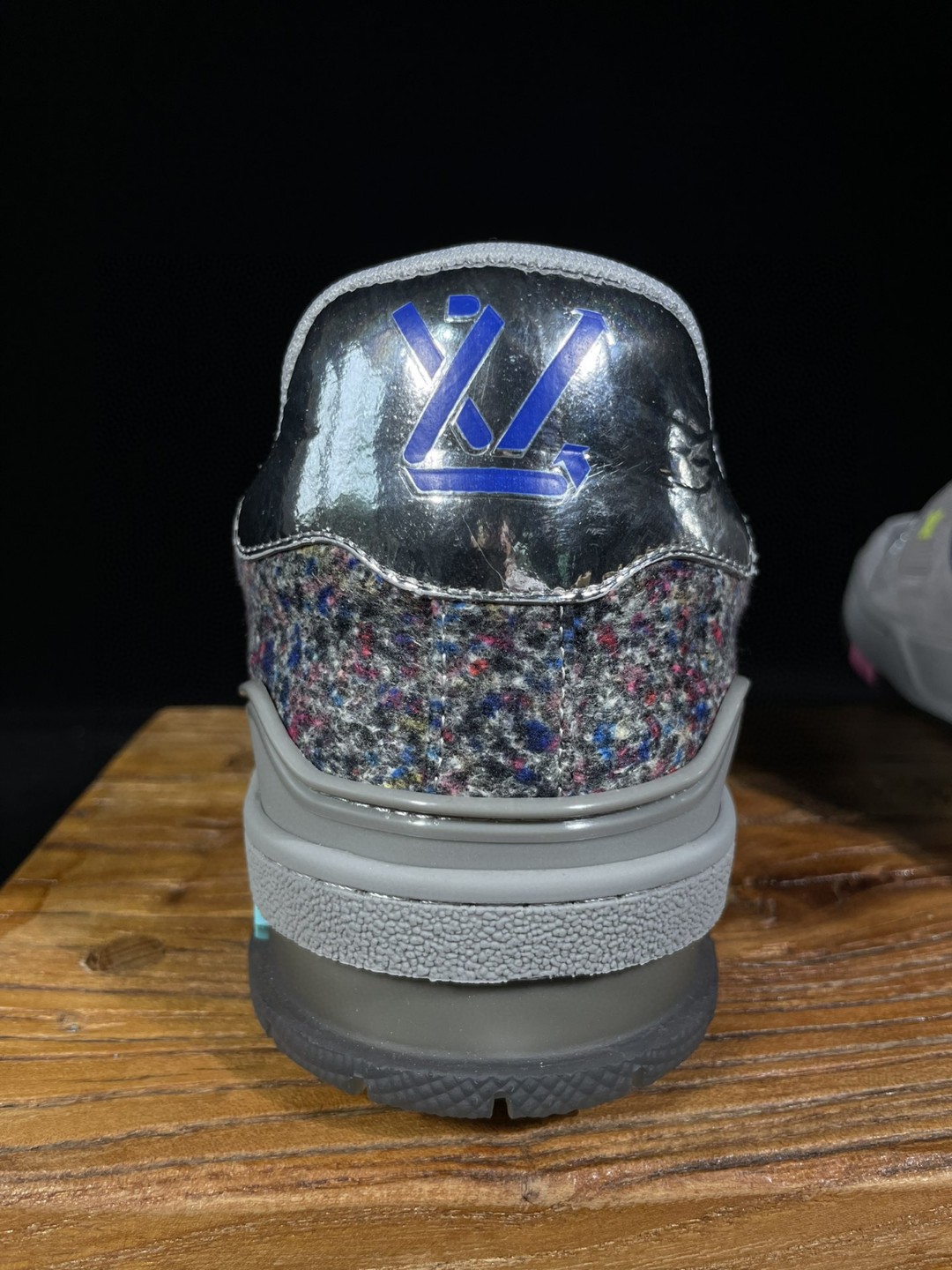 Louis Vuitton 路易威登 Trainer 深灰 低筒 休闲鞋 板鞋 运动鞋 男鞋 女鞋 1A998B