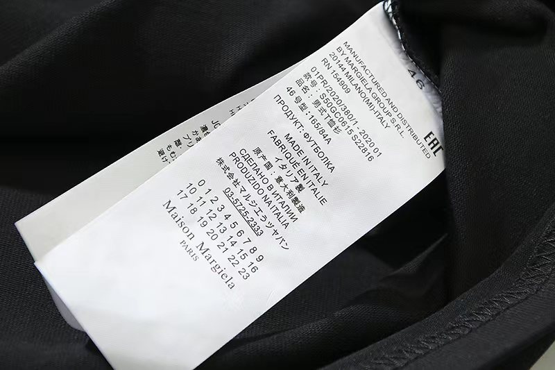 Maison Margiela 马吉拉 数字印花logo 黑色 短袖 T 恤 圆领 套头 夏季 男女同款 S52GC0165S23082