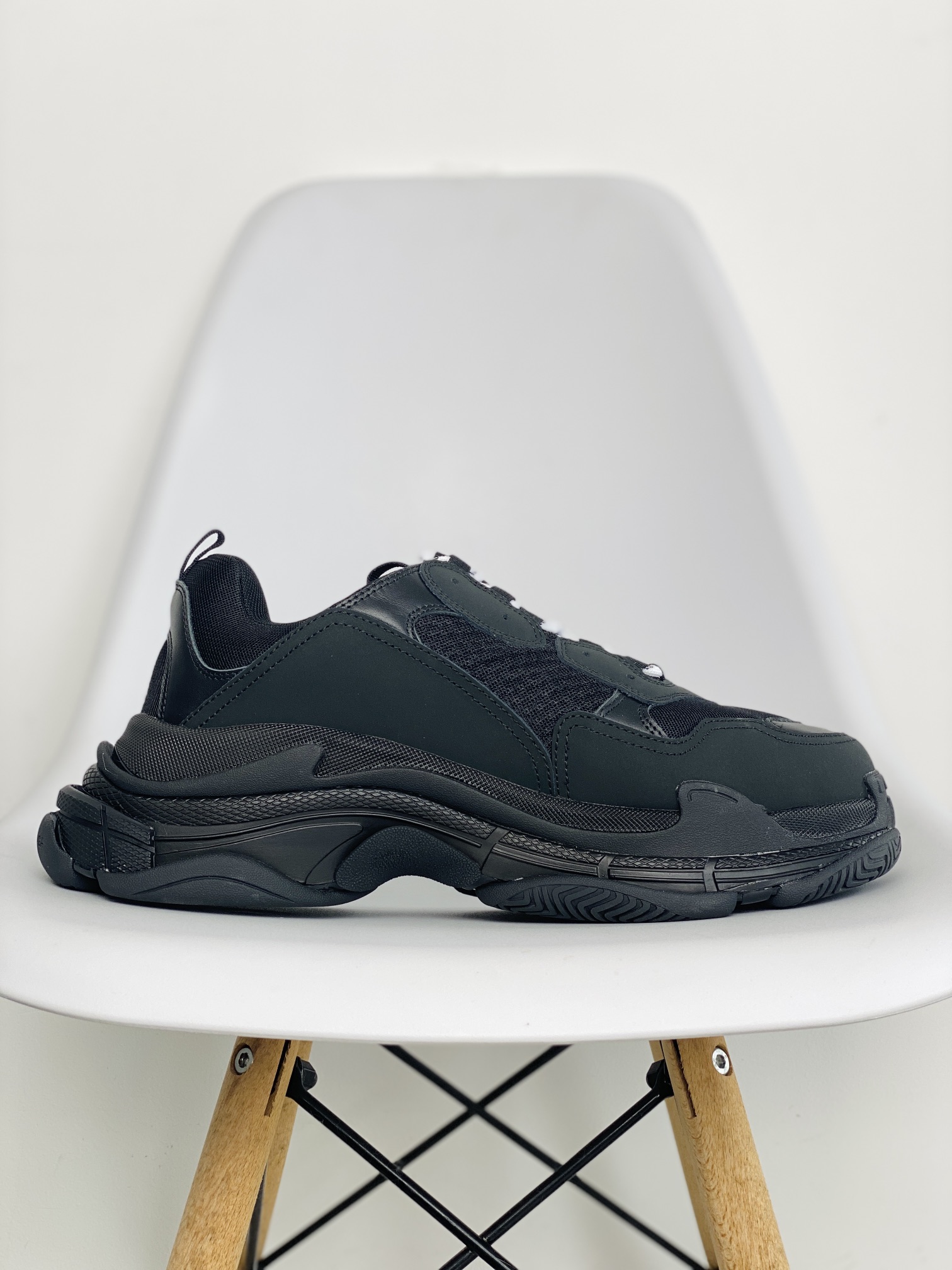 Balenciaga Track 1.0 黑色 无做旧 巴黎世家 老爹鞋 运动 复古板鞋 休闲鞋 男鞋 女鞋 534217W2CA11000