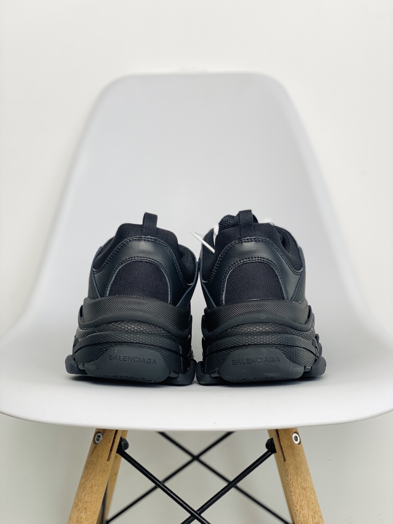 Balenciaga Track 1.0 黑色 无做旧 巴黎世家 老爹鞋 运动 复古板鞋 休闲鞋 男鞋 女鞋 534217W2CA11000