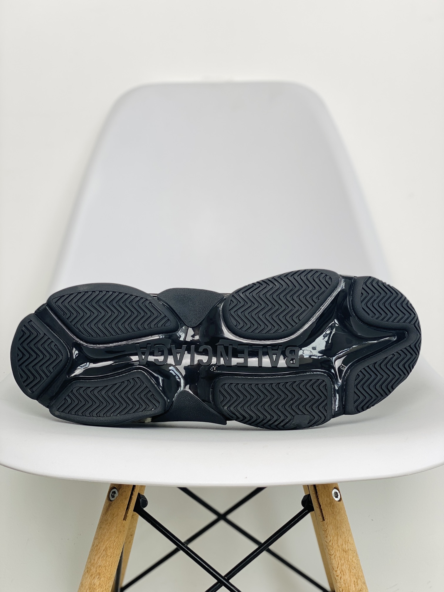 Balenciaga Track 1.0 黑色 无做旧 巴黎世家 老爹鞋 运动 复古板鞋 休闲鞋 男鞋 女鞋 534217W2CA11000