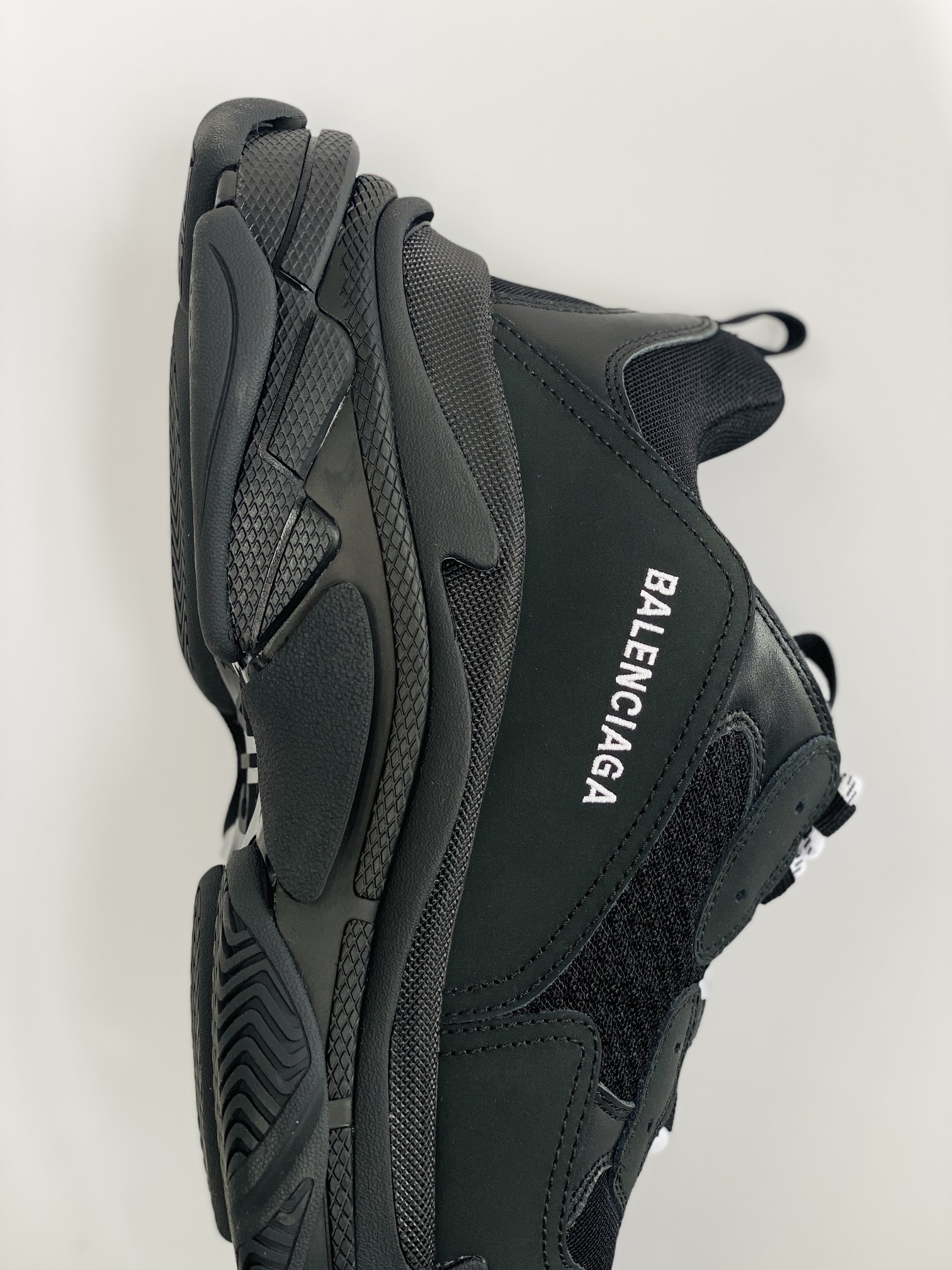 Balenciaga Track 1.0 黑色 无做旧 巴黎世家 老爹鞋 运动 复古板鞋 休闲鞋 男鞋 女鞋 534217W2CA11000