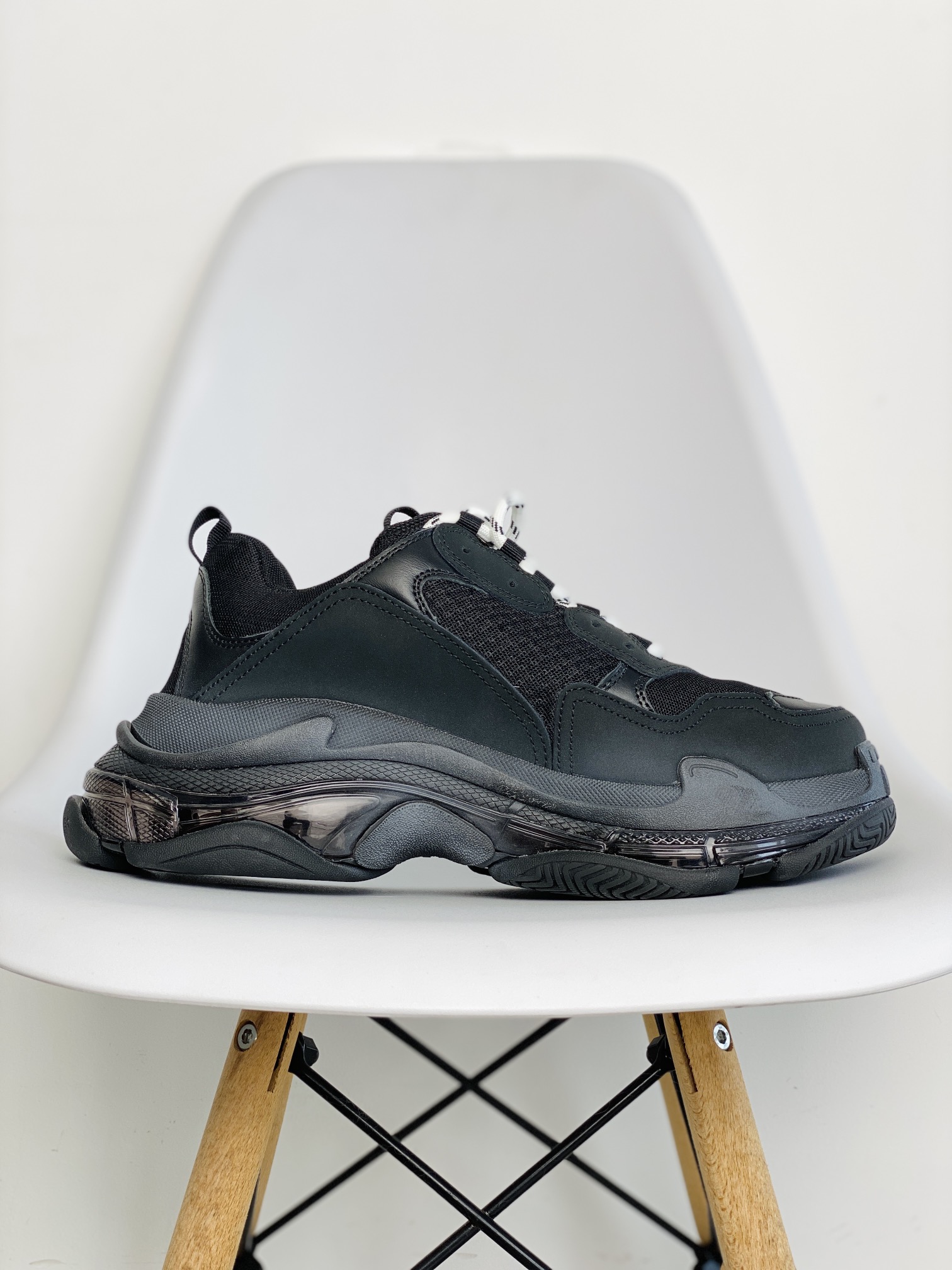 Balenciaga Track 1.0 黑色气垫 做旧 巴黎世家 老爹鞋 运动 复古板鞋 休闲鞋 男鞋 女鞋 541624W2FB1100