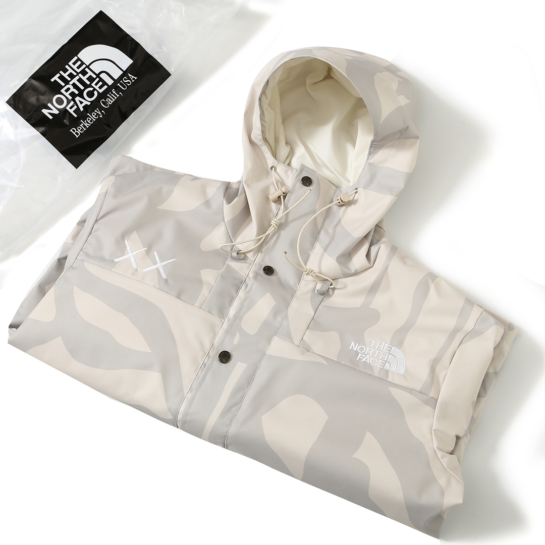 現貨 Kaws THE NORTH FACE   TNF1986  白色 冲锋衣 夹克  北面 北脸  外套 长袖 保暖 男女同款  