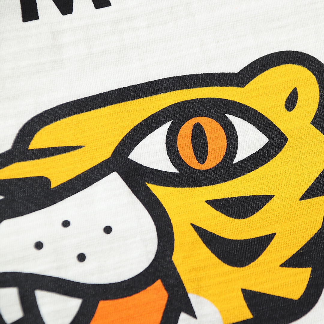 HUMAN MADE FW21 白色 黑色 凶猛虎头 鸭子爱心 卡通印花 圆领短袖T恤 男女同款 HM21TE009