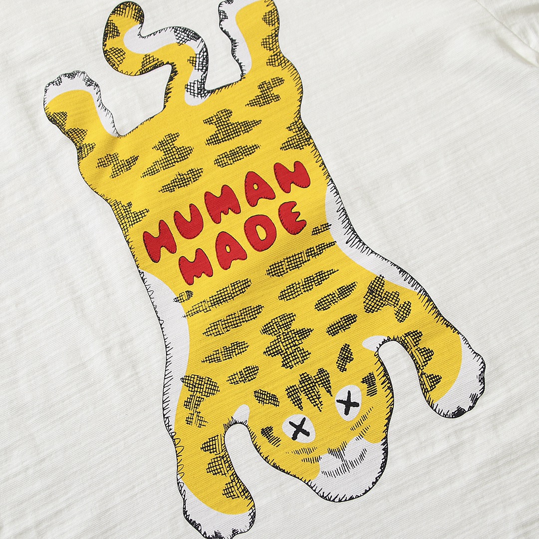 HUMAN MADE KAWSFW21 白色 黑色 虎头 鸭子爱心 卡通印花 圆领短袖T恤 男女同款 HM21TE009