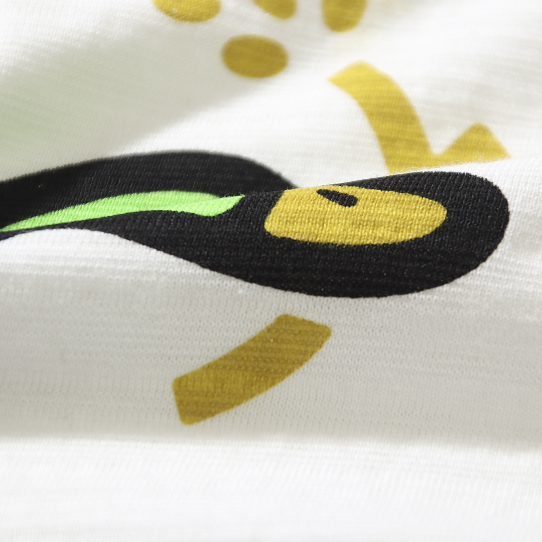 HUMAN MADE FW21 白色 黑色 飞鸭叼小麦 鸭子爱心 卡通印花 圆领短袖T恤 男女同款 HM21TE012