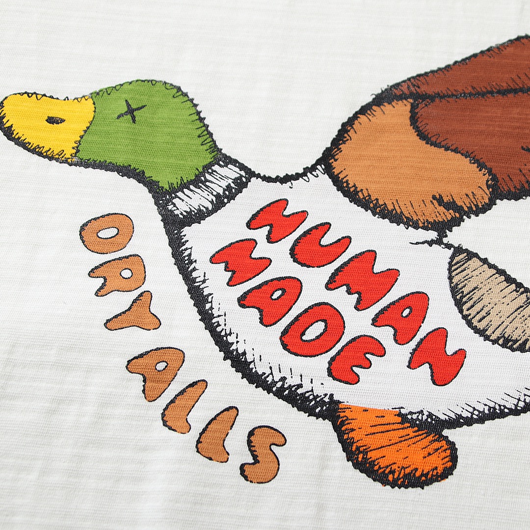 HUMAN MADE KAWS FW22 联名款 白色 黑色 野鸭爱心 鸭子爱心 卡通印花 圆领短袖T恤 男女同款 XX22TE004