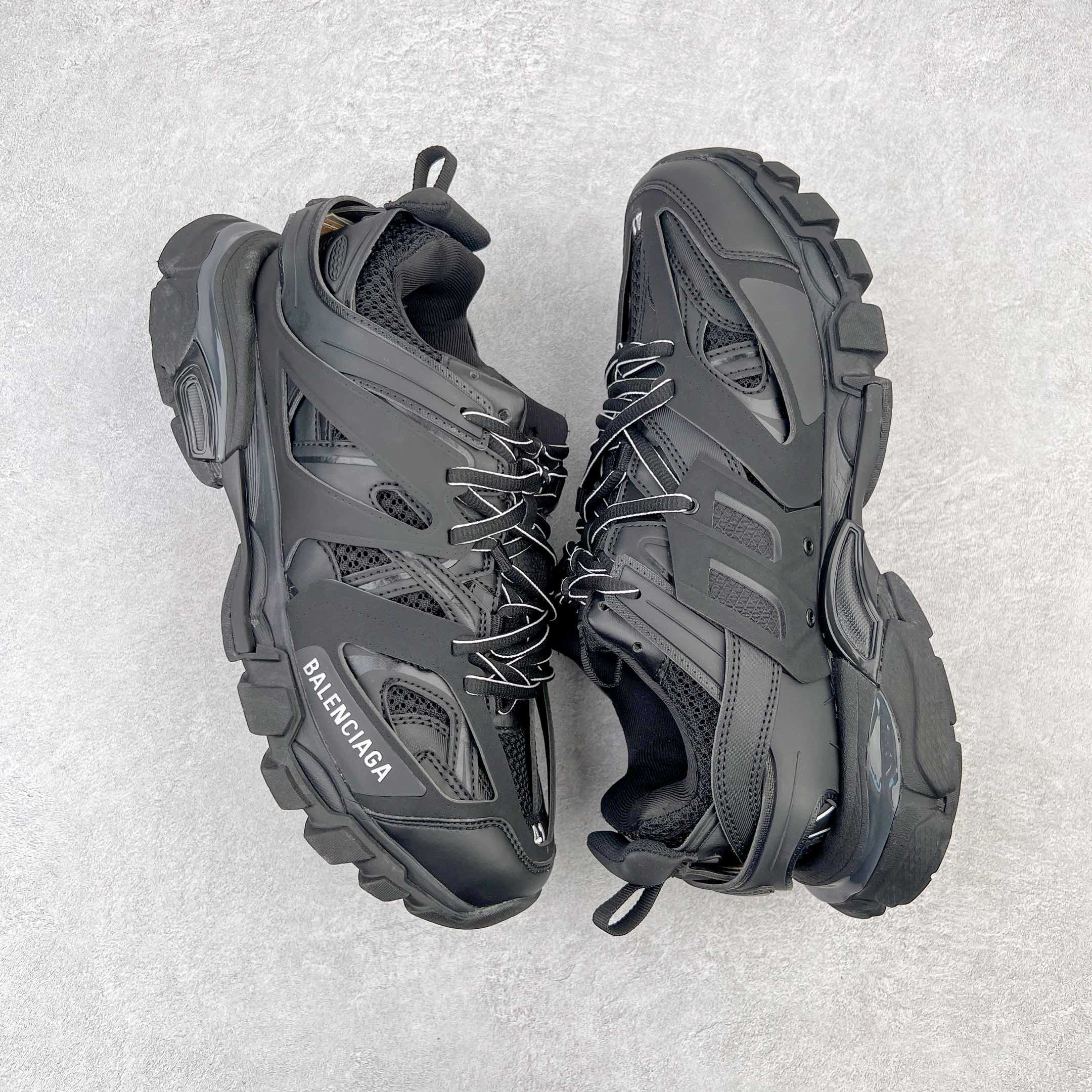 Balenciaga Track 巴黎世家 黑武士 老爹鞋 运动 复古板鞋 休闲鞋 男鞋 女鞋 542023W1GB11000