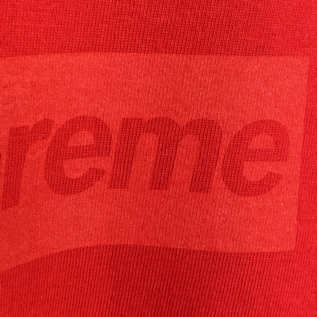 同色 SUPREME 23SS Tee 字母logo 红色 短袖 T 恤 男女同款  