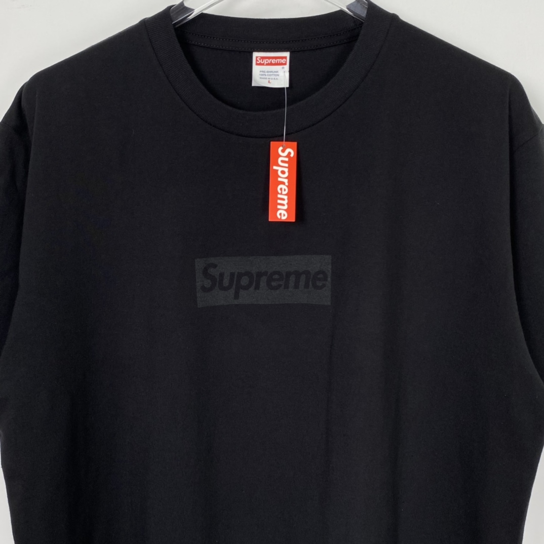 同色 SUPREME 23SS Tee 字母logo 黑色 短袖 T 恤 男女同款  