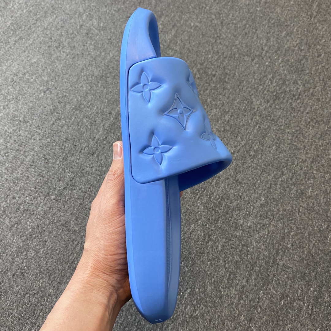  LV拖鞋 Louis Vuitton 路易威登 蓝色 浮雕 压纹 时尚凉拖 室内外休闲鞋 1A9ZM5