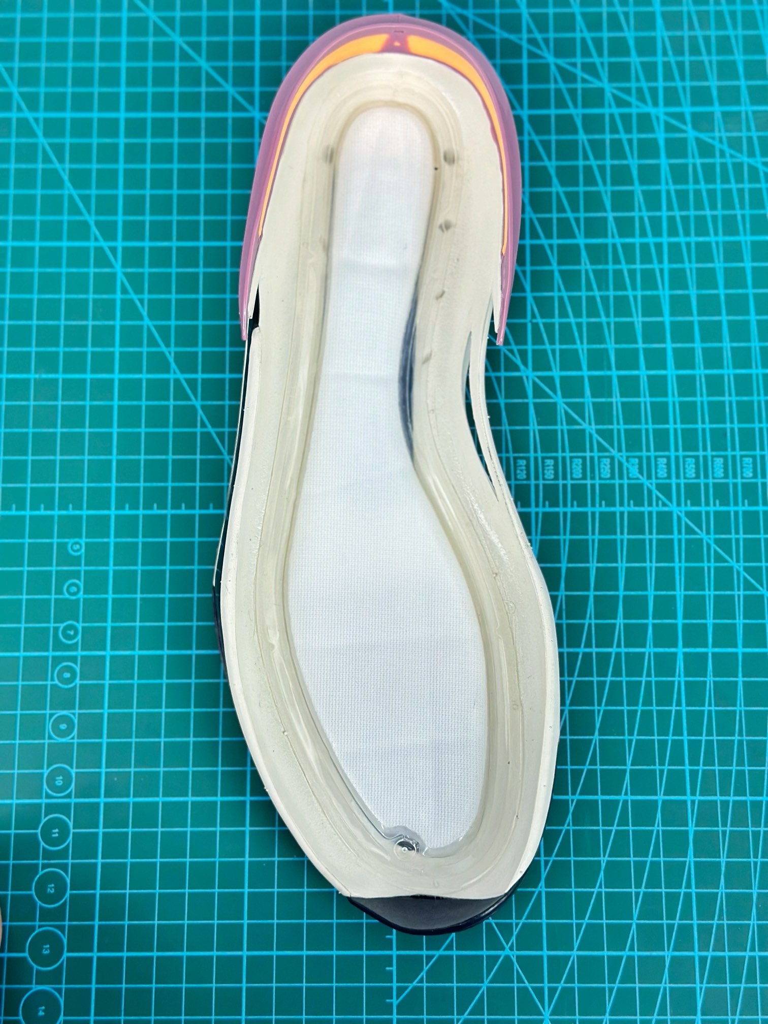 滅世 GT Cut 2.0  低筒   全掌 气垫 防滑耐磨 籃球鞋 實戰鞋 球鞋 波鞋 男鞋 白黑 DJ6013-003