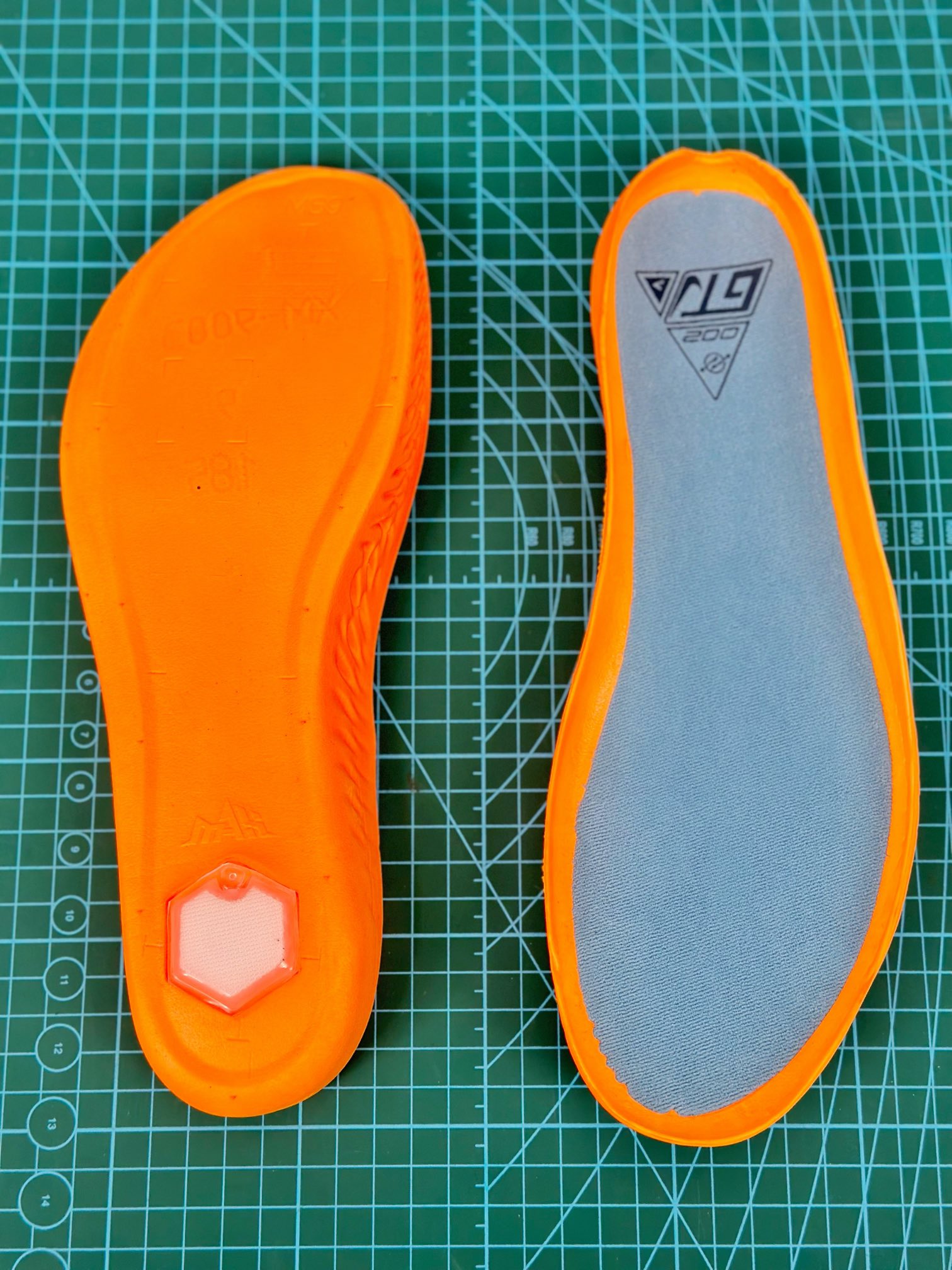 滅世 GT Cut 2.0  低筒   全掌 气垫 防滑耐磨 籃球鞋 實戰鞋 球鞋 波鞋 男鞋 白黑 DJ6013-003