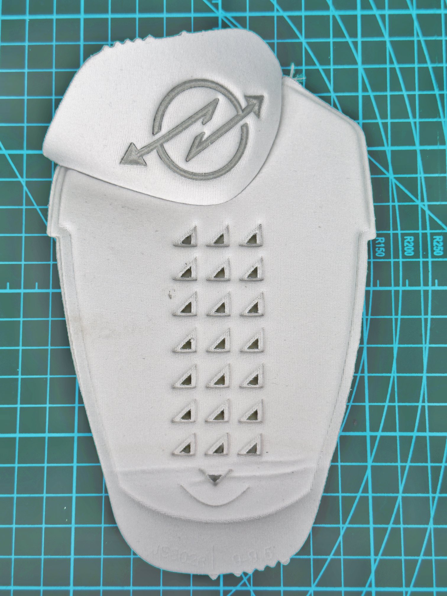 滅世 GT Cut 2.0  低筒   全掌 气垫 防滑耐磨 籃球鞋 實戰鞋 球鞋 波鞋 男鞋 水蜜桃 粉色 DJ6013-602