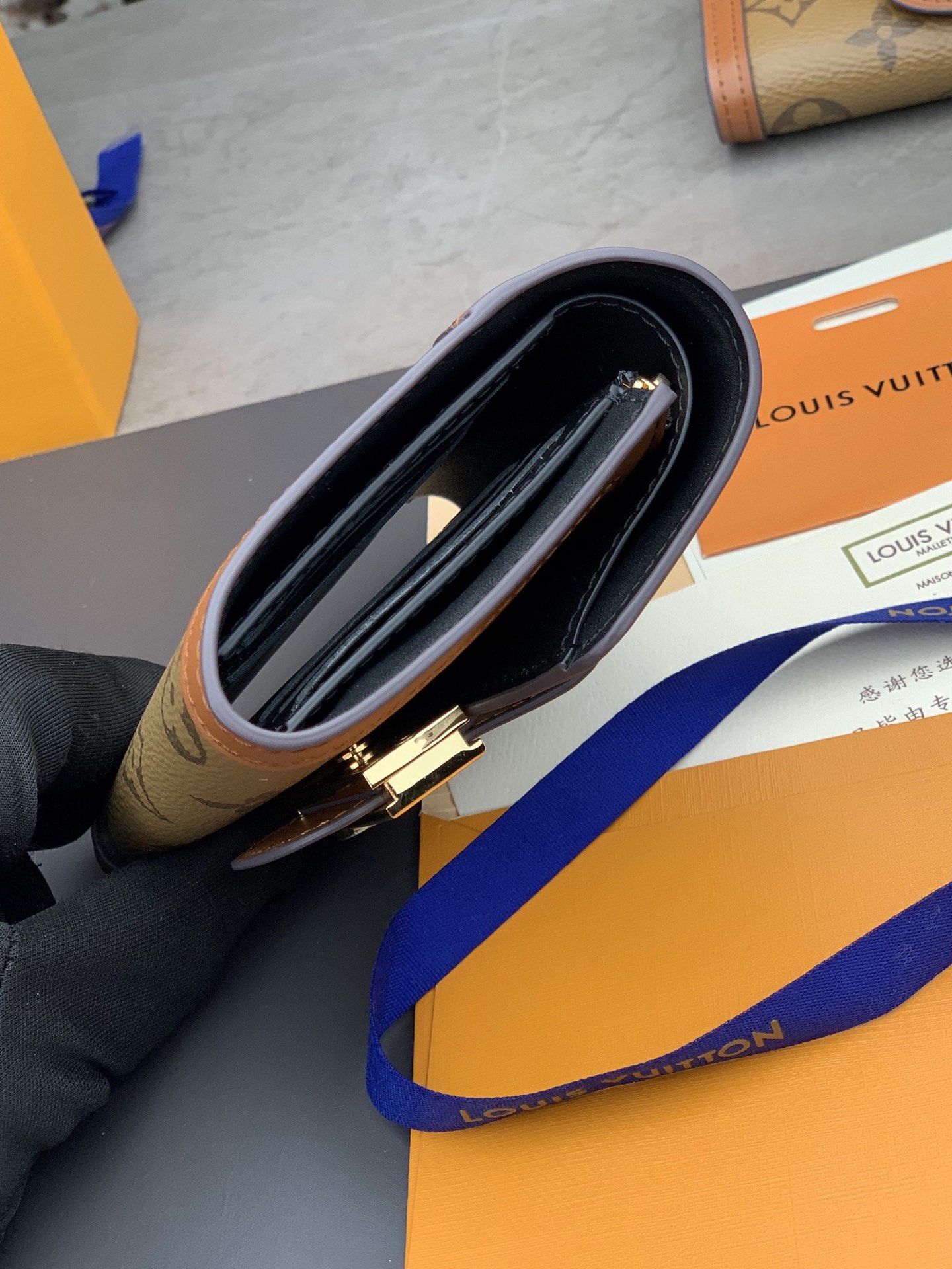 LOUIS VUITTON 路易威登 达芙妮！短款钱夹 Dauphine  经典老花压纹牛皮 钱夹 钱包 卡包 名片夹 女款 M68725