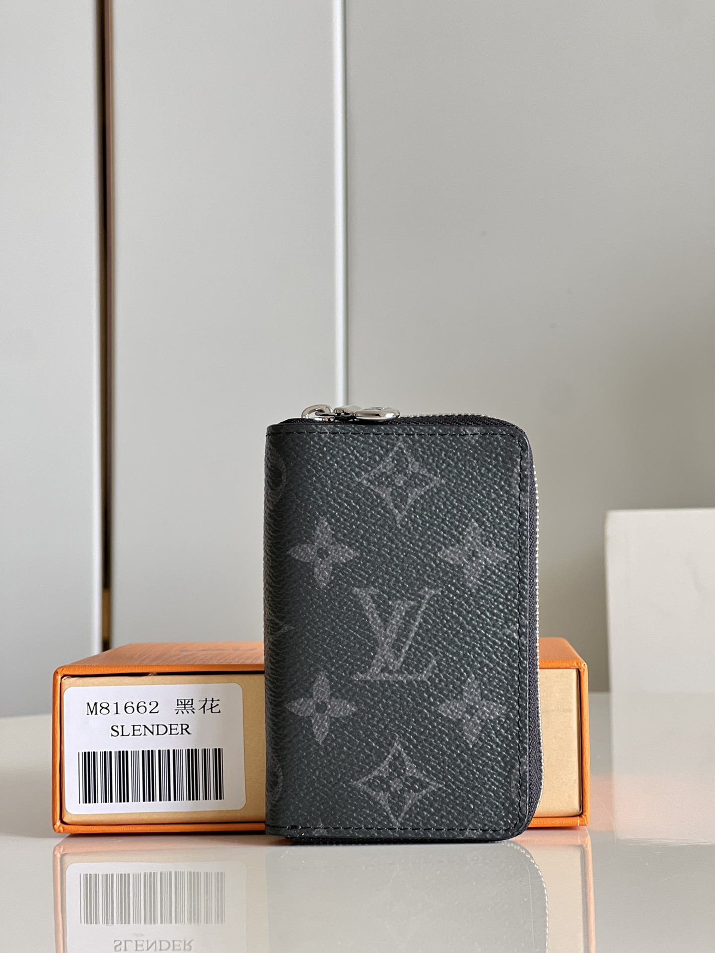  LOUIS VUITTON 路易威登  零钱包 小牛皮经典老花压纹口袋 钱夹 钱包 男女同款 黑色 M81662