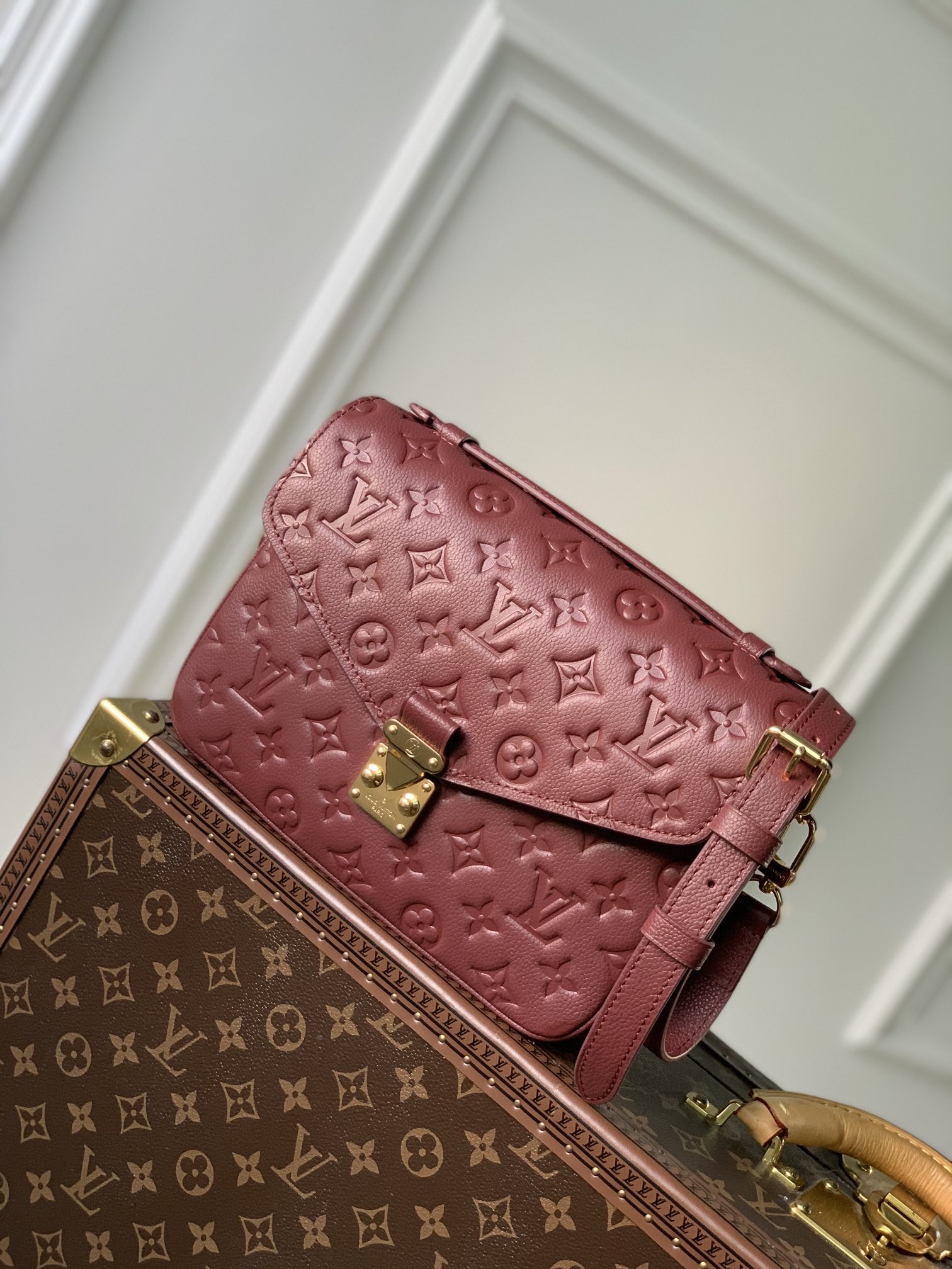 Louis Vuitton Pochette metis (M44881, M44071, M41487)