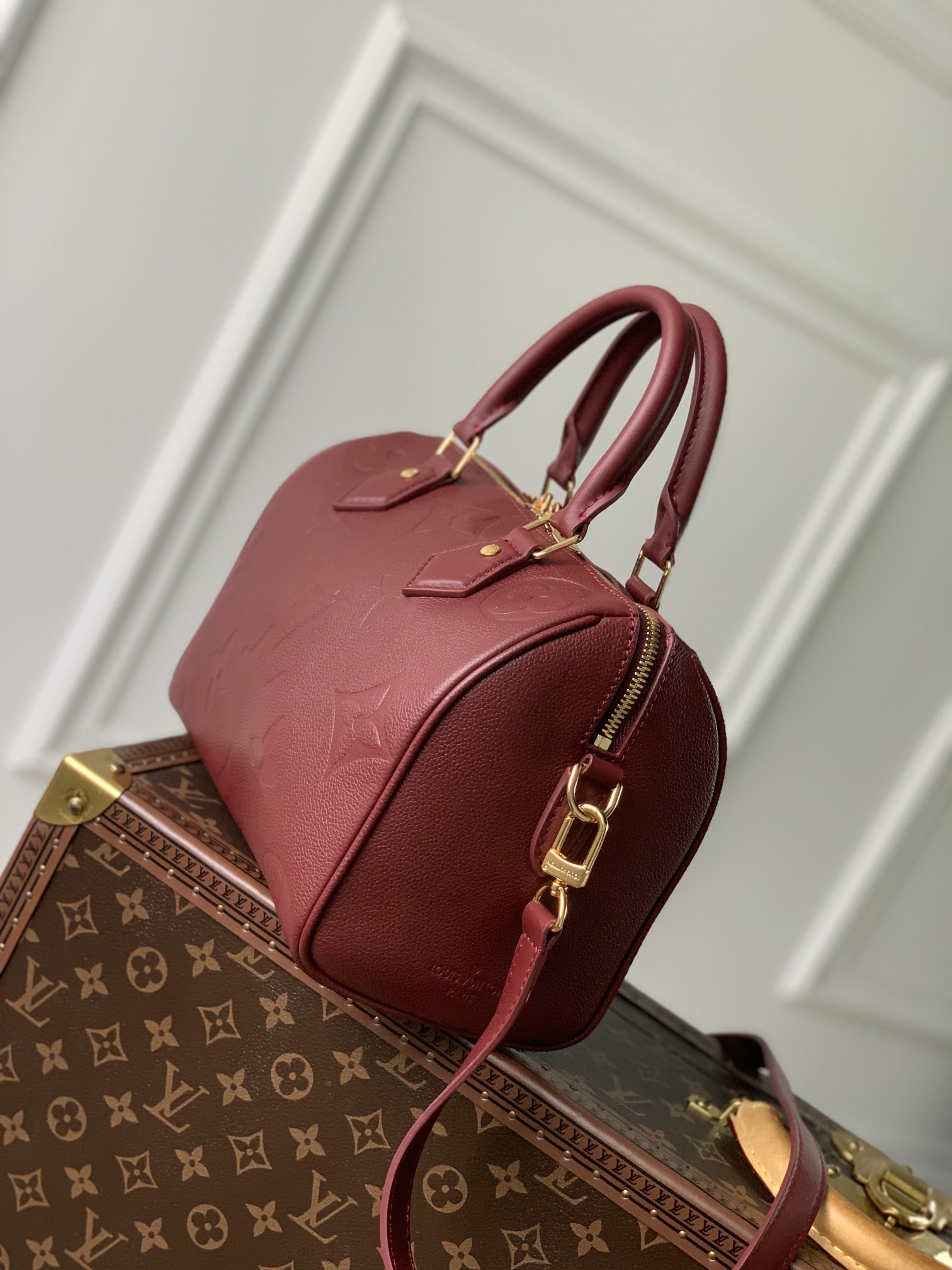 LOUIS VUITTON 路易威登 Speedy 25 可拆卸可调节肩带粒面牛皮老花压纹 斜挎包 单肩包 手提包 酒红色 M59273
