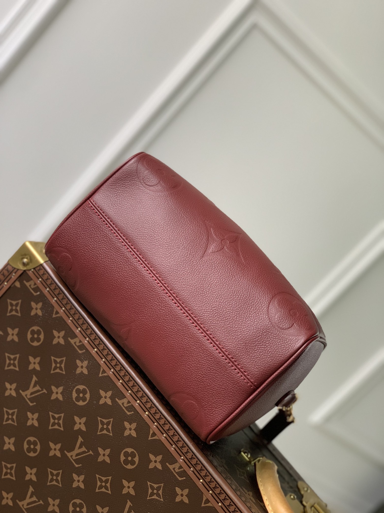 LOUIS VUITTON 路易威登 Speedy 25 可拆卸可调节肩带粒面牛皮老花压纹 斜挎包 单肩包 手提包 酒红色 M59273