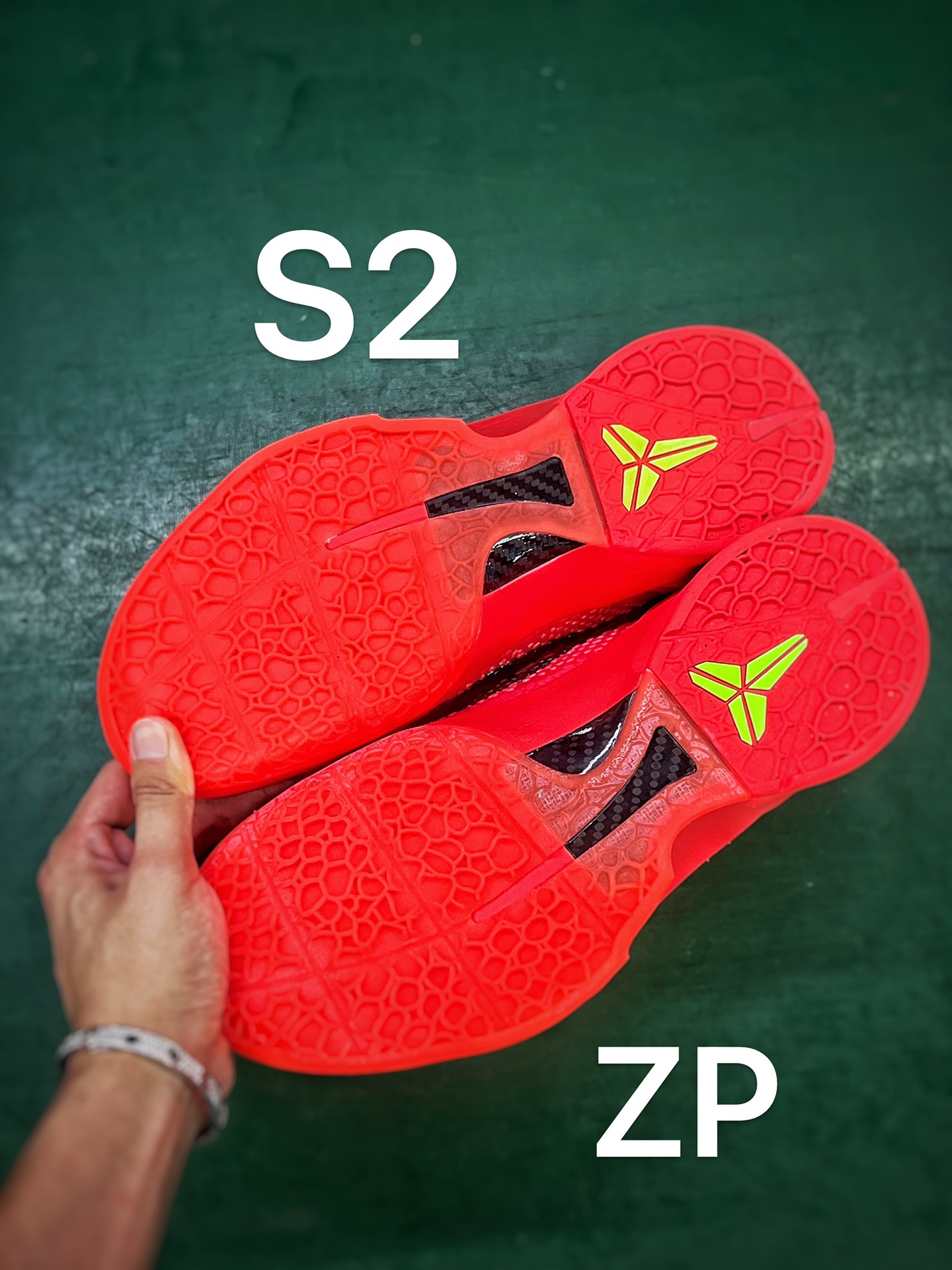 S2外貿 KOBE6 Reverse Grinch  前掌氣墊  后掌EVA 科比 6   籃球鞋 實戰鞋 真碳板 波鞋 球鞋 波鞋 男鞋 红色 FV4921-600