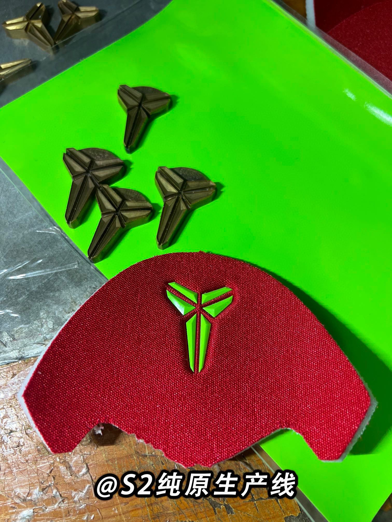 S2外貿 KOBE6 Reverse Grinch  前掌氣墊  后掌EVA 科比 6   籃球鞋 實戰鞋 真碳板 波鞋 球鞋 波鞋 男鞋 红色 FV4921-600