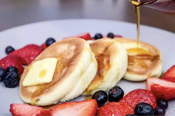 Berry Souffle Pancakes With A Dash of Maple Syrup-Gourmet.ly