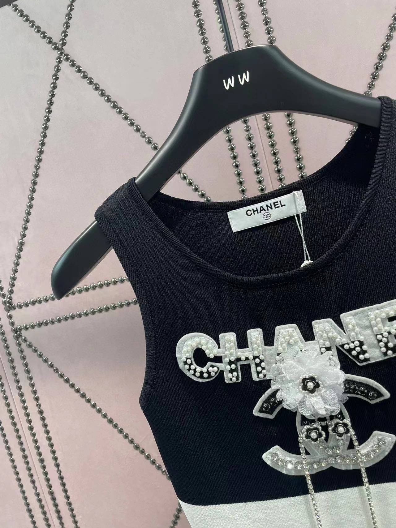 CHANE1 立体ダブルCフラワーニットベスト【 50％割引+送料無料】