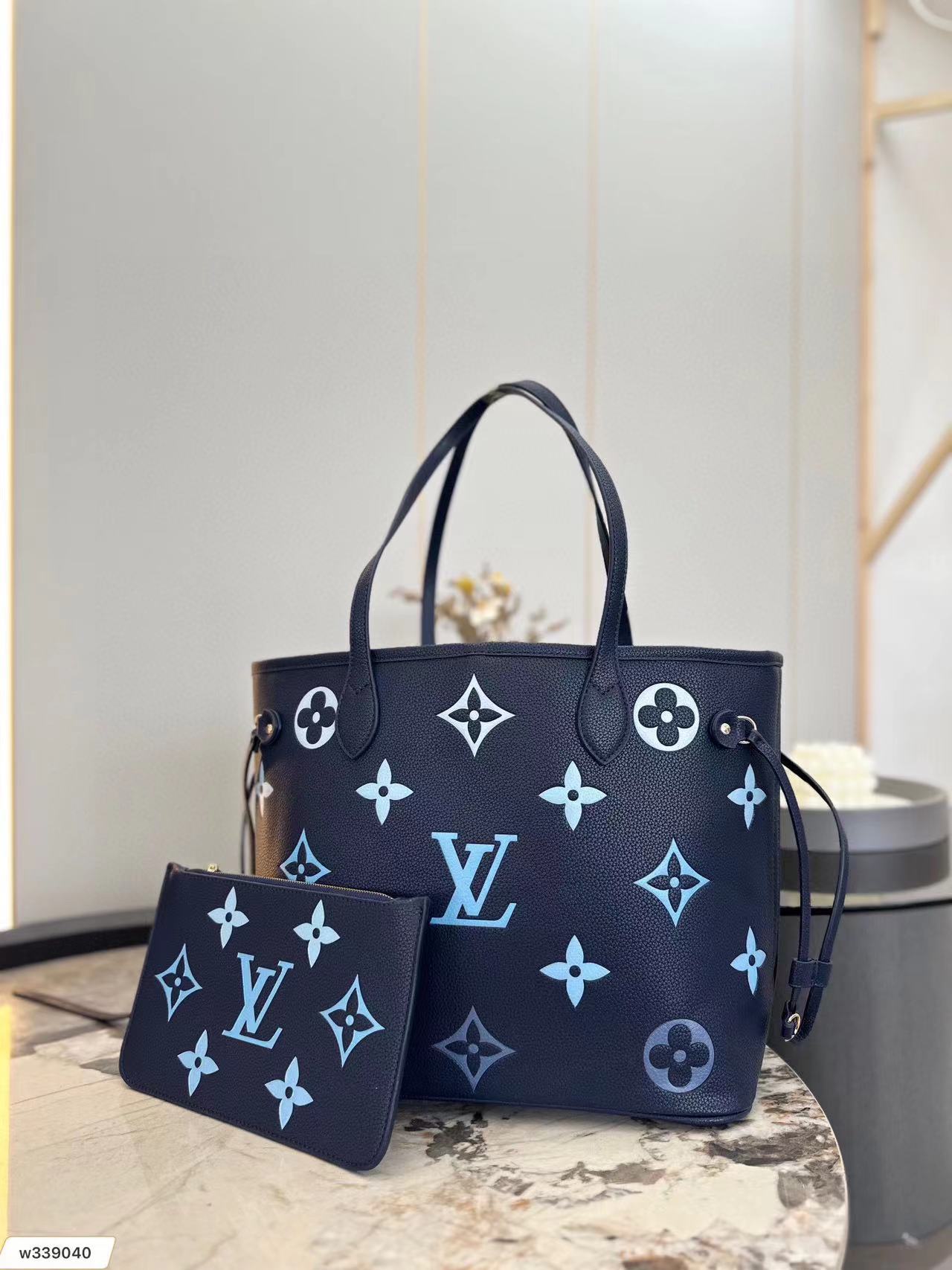 LVエンボス2カラーショッピングバッグ【50％割引+送料無料】