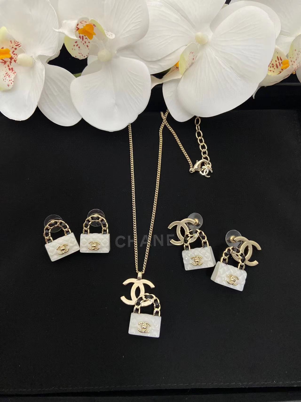 CHANE1 コンビネーション スリーピース イヤリング ネックレス【50％割引+送料無料】