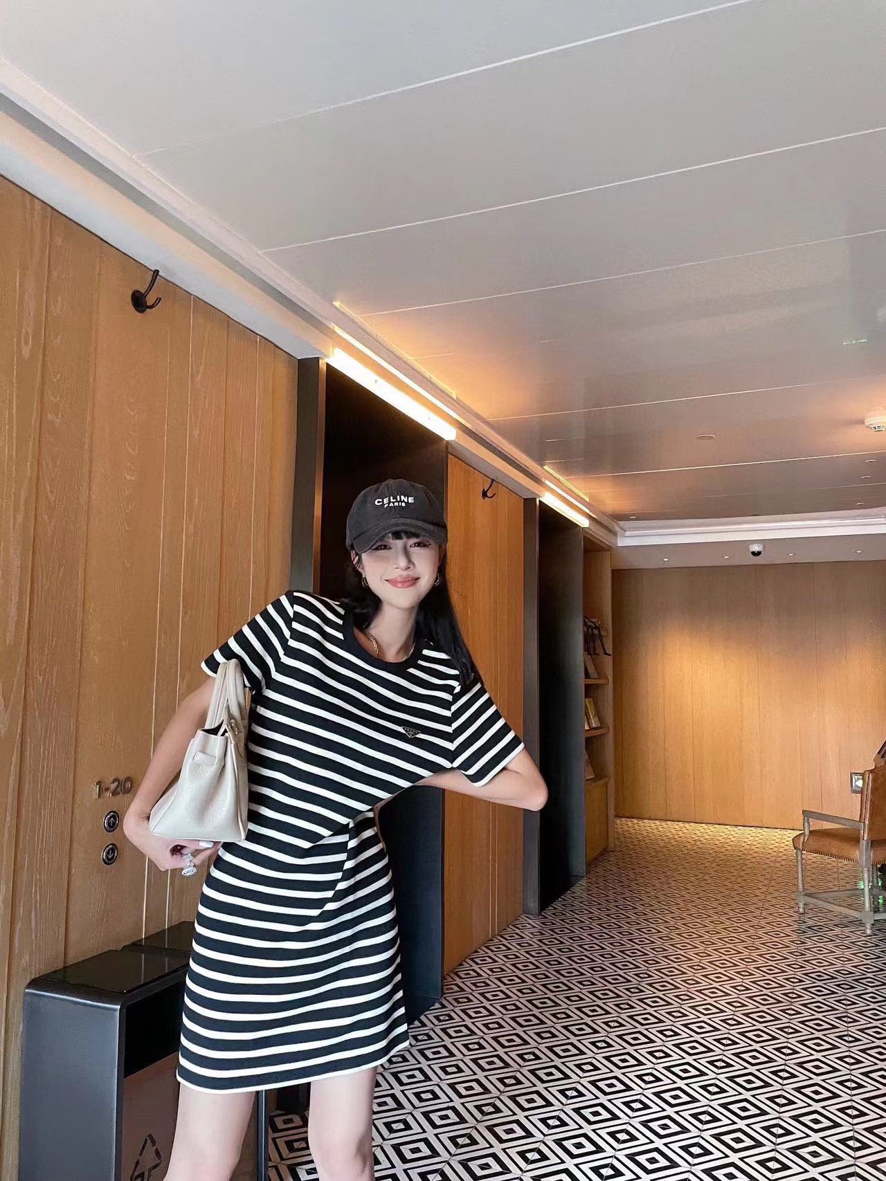 PR4DA ストライプ トライアングル ロゴ ワンピース【50％割引+送料無料】