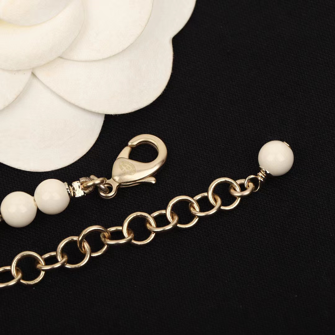 CHANE1 小花パール＆ダイヤモンドネックレス【 50％割引+送料無料】